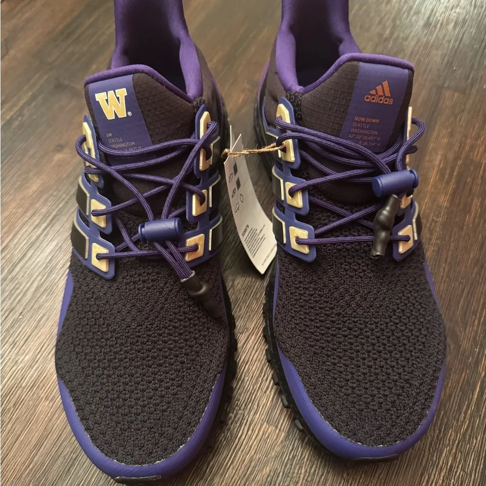**NWT** Adidas Black/Purple Washington Huskies Running Shoes - Picture 8 of 8